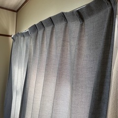 カーテン
の画像