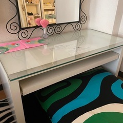 二子玉川高島屋うら　パソコンデスク（2段目スライド付き）の画像