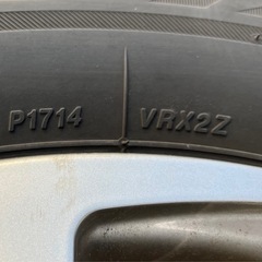 スタッドレスタイヤの画像