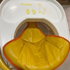 赤ちゃん用の歩行器の画像