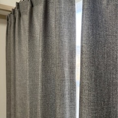 カーテンの画像