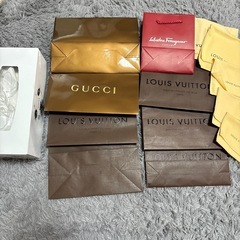 ブランド紙袋の画像