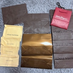 ブランド紙袋の画像