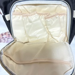 LEQUEEN マザーズリュック 黒 大容量 収納 新品 ベビー バッグの画像