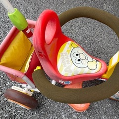 アンパンマン自転車の画像