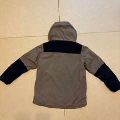 子供用　ジャンパーの画像