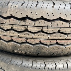 【未走行に近い】BRIDGESTONE 195/80R15 25年製　新車剥がしの画像