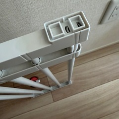 【無料・引取限定】ニトリ 伸縮収納ラック（奥行約23cm）※角パーツ一部欠けありの画像