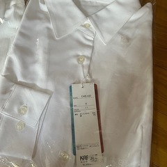 開襟シャツの画像