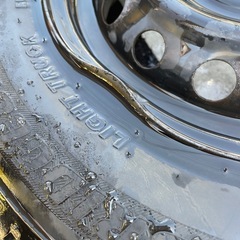 12インチ　ltタイヤ   ホイール付きの画像