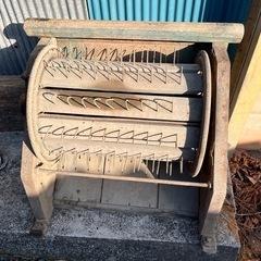 引き取り限定　足踏み脱穀機の画像