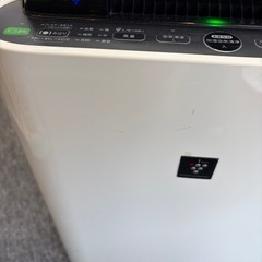 SHARP 加湿空気清浄機 KC-50E1-W 2014年製 プラズマクラスターの画像