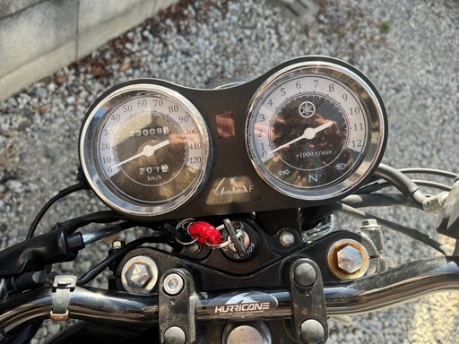 カフェレーサーYB125SP 燃費約 45km/L_1