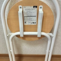 ニトリ PCデスク&折りたたみチェアの画像