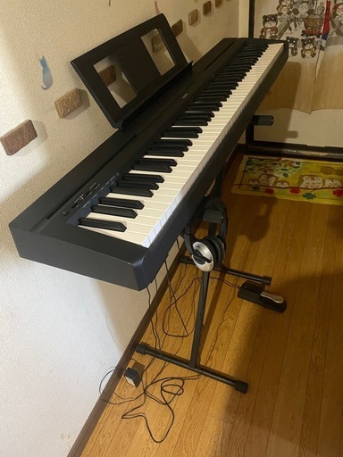 【美品・セット】 YAMAHA 電子ピアノ P-45 (スタンド・ ペダル・ヘッドホン付き)