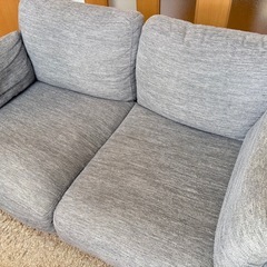 【譲り先決まりました】2人掛けソファの画像