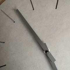 時計　壁掛け時計　グレーの画像
