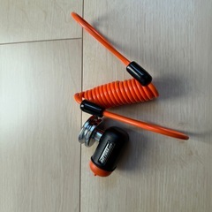 デイトナ(Daytona) バイク ディスクロック 直径13mmシャフト 鍵穴シャッター スパイラルケーブル付属 ストロンガーディスクロック 94883の画像