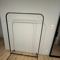 ハンガーラックの画像