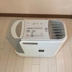 【取引中】SHARP    加熱気化式加湿機の画像