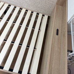 ベッドフレーム・セミダブルの画像