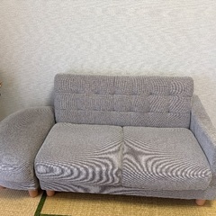 収納、オットマン付きソファベッドの画像