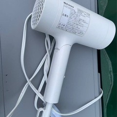 ドライヤーの画像