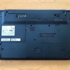 富士通 LIFEBOOK AH53/S ノートPC
の画像