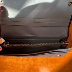 PRADA財布の画像