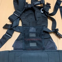 🔴 ベビービョルン ベビーキャリア ONEKAI air の画像