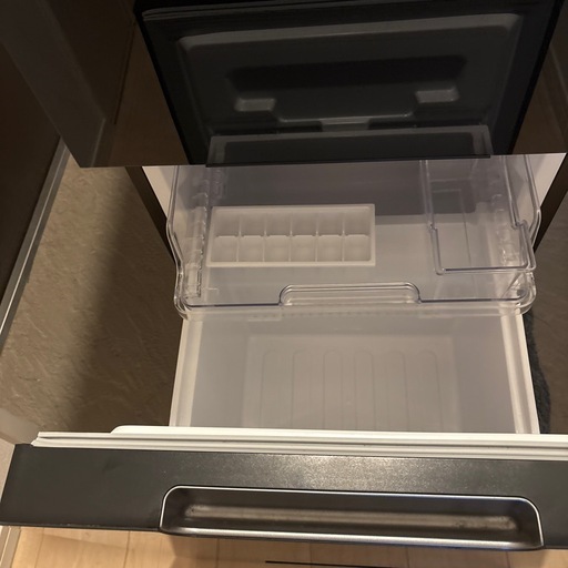 SHARP 冷蔵庫 シャープ超美品152L2024年製SJ- GD15K-B
