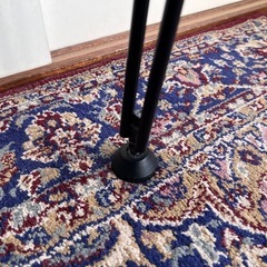 LOWYAダイニングテーブルの画像