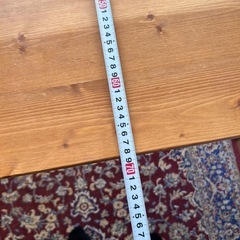 LOWYAダイニングテーブルの画像