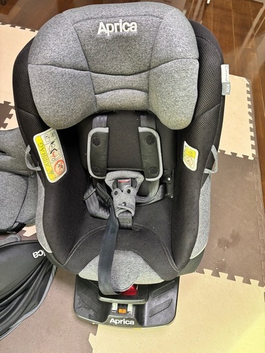 アップリカ　クルリラ　チャイルドシート　ISOFIX
