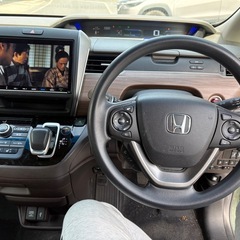 ホンダ フリード+ ハイブリッド　2021年式の画像