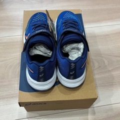 新品　アシックススニーカー 20㎝の画像