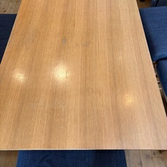 無印良品　リビングでもダイニングでもつかえるテーブルの画像