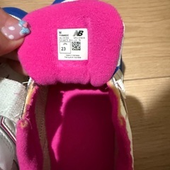 未使用ニューバランス23㌢スニーカーの画像
