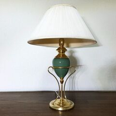 ナイトスタンド THREE SHIP LIGHTING クラシックデザイン 卓上ランプ E26口金 調光機能付き 陶器テーブルランプ TONY PENG 間接照明の画像