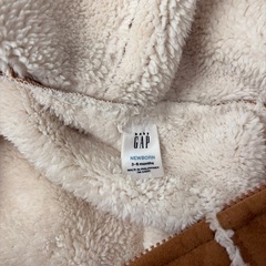 ベビー　ムートン　ギャップ　3-6ヶ月の画像