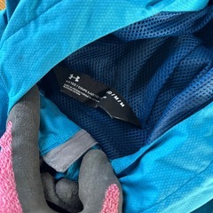 アンダーアーマー　ナイロンジャケットの画像