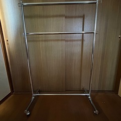 No.5☆新生活におすすめ☆美品☆パイプハンガー２段の画像