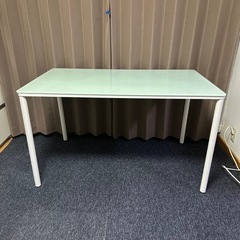 強化ガラス　オシャレ　ダイニングテーブル　4人掛け　ホワイトの画像