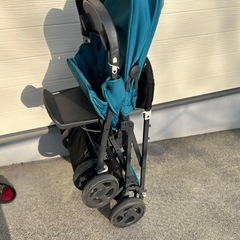 Joovy Ultralight 二人乗りベビーカー
の画像