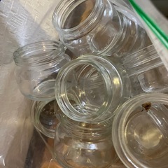 大量のガラス瓶　芸術作品などにどうぞの画像