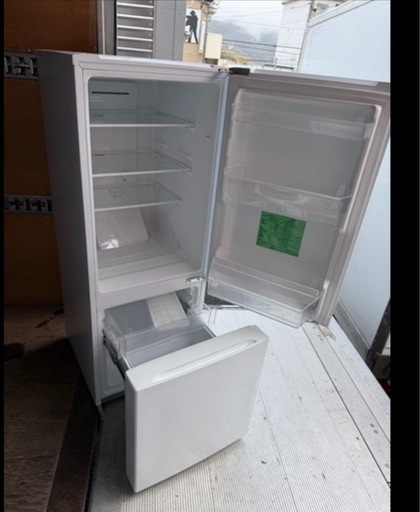 NO B871?福岡市内配送設置無料✨?ヤマダ電機製/156L/冷蔵冷凍庫/YRZ-F15J 2022年