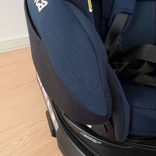 Apricaチャイルドシート　ディアターンプラスISOFIX