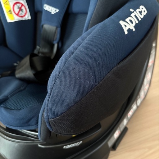Apricaチャイルドシート　ディアターンプラスISOFIX