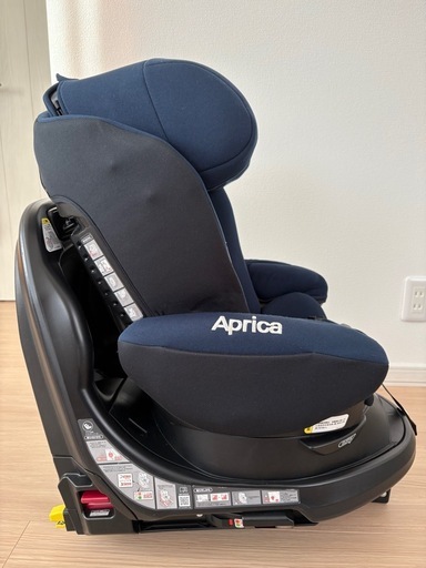 Apricaチャイルドシート　ディアターンプラスISOFIX