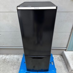 155⭐️2021年製★パナソニック　冷蔵庫　大型　ブラック　黒　一人暮らし の画像
